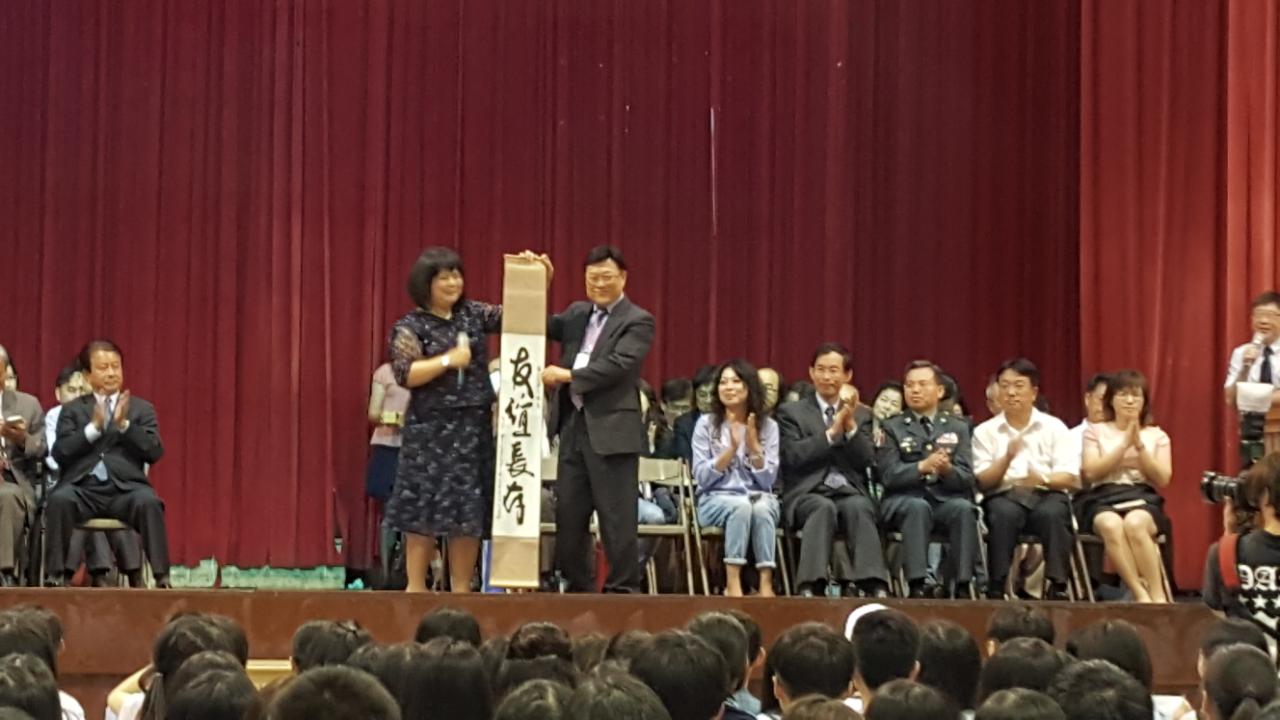 �������3